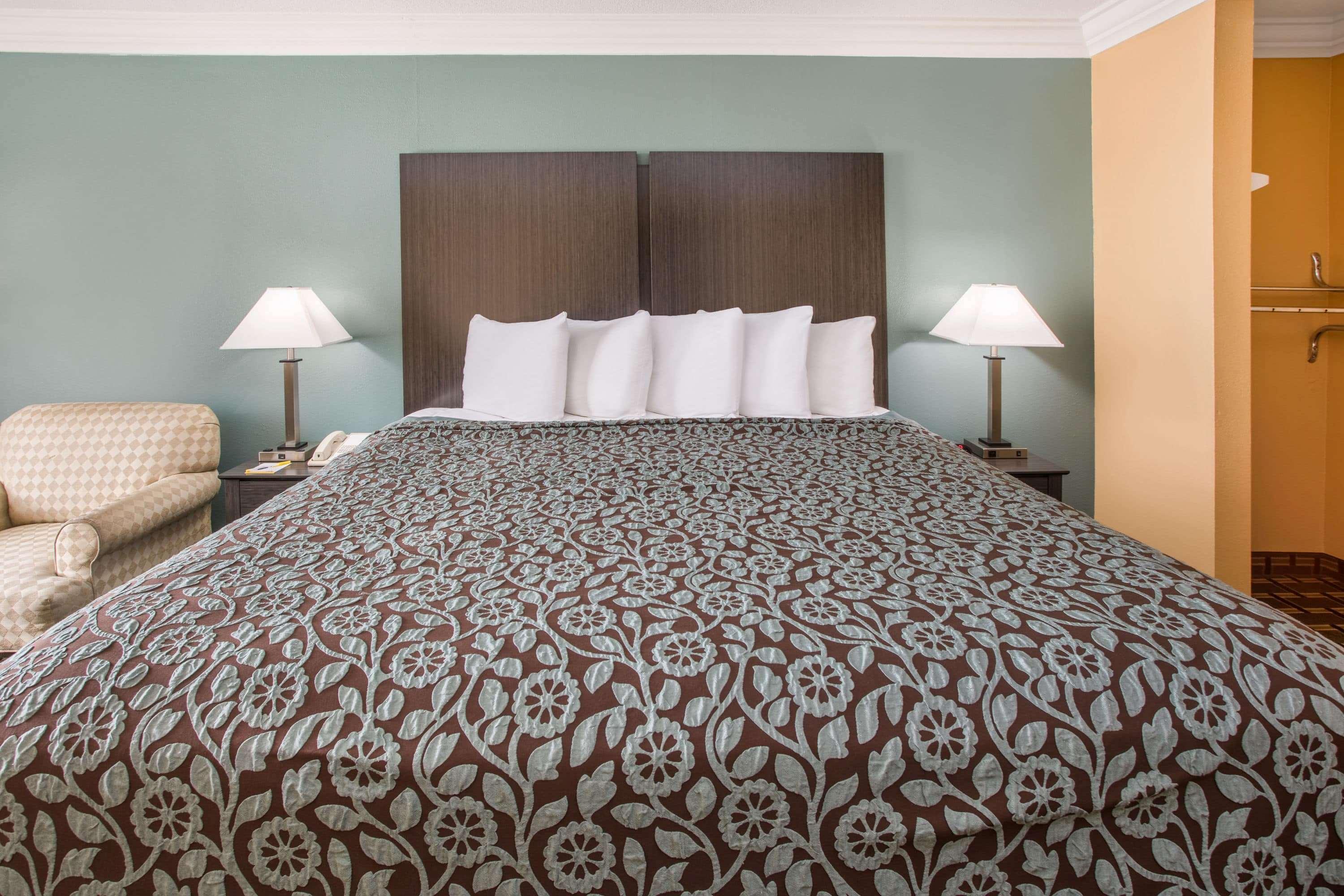 Days Inn By Wyndham Crowley מראה חיצוני תמונה