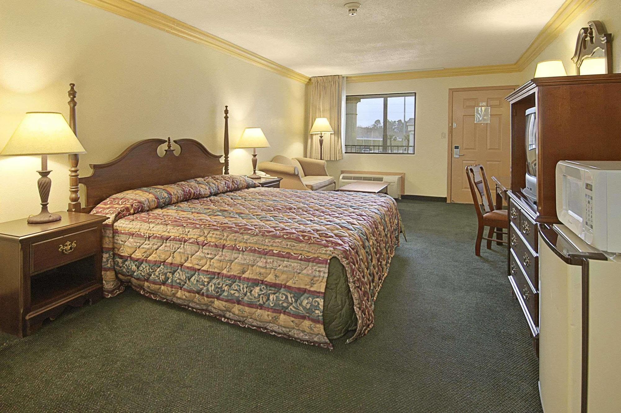 Days Inn By Wyndham Crowley חדר תמונה